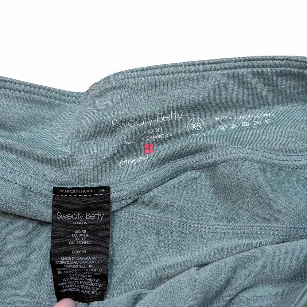 Sweaty Betty‎ Garudasana Cropped Yoga Pants - SB867B - Light Blue - Sz XS - Picture 4 of 10